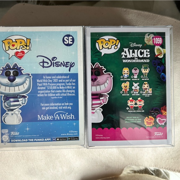 CHESHIRE CAT FUNKO POP SET NIB SOFT PROTECTORS. - Picture 3 of 6